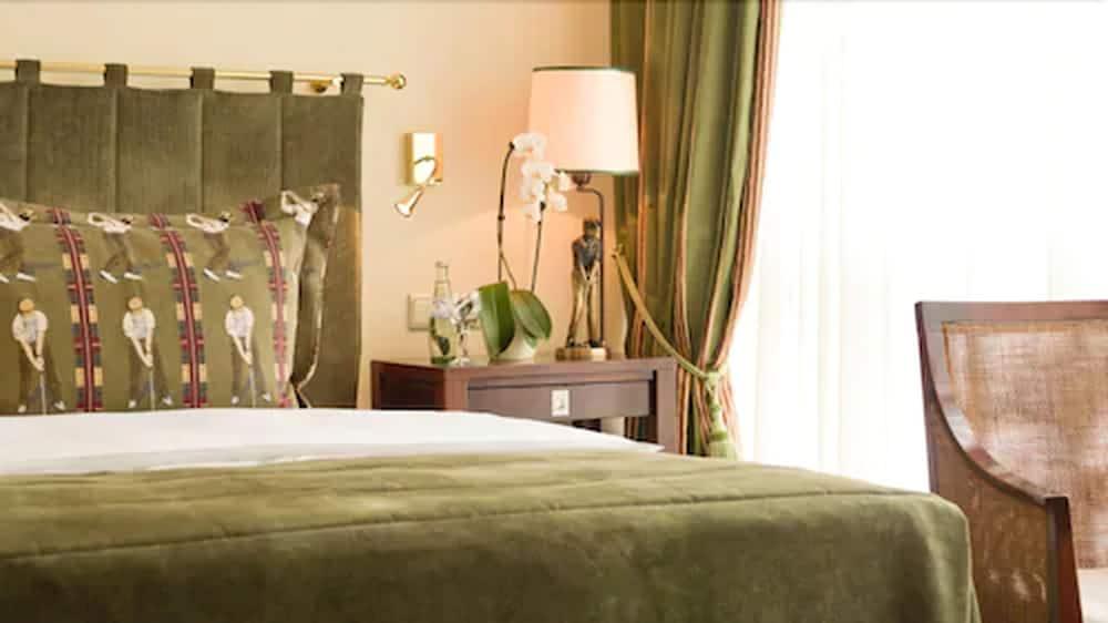 Althoff Hotel Fuerstenhof Celle Exterior photo A room at the hotel